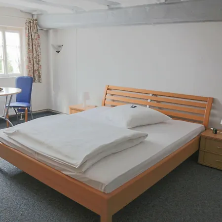 Haus Landgraf بيت ضيافة 2*